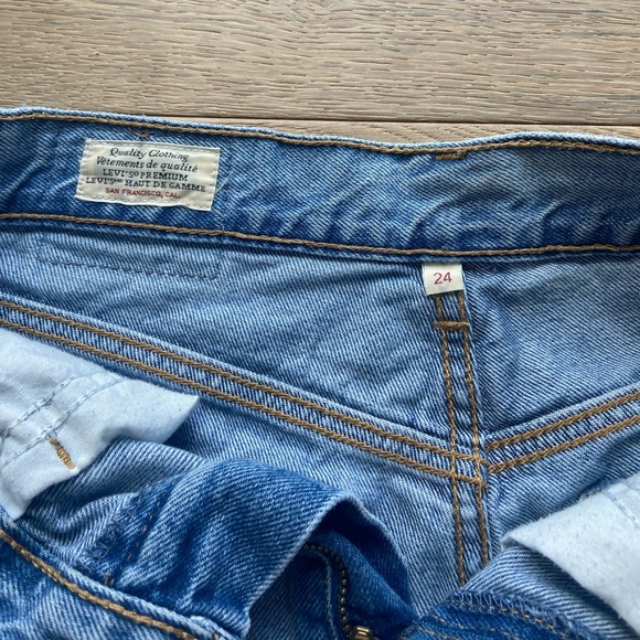 Levi’s Shorts - Picture 2 of 2